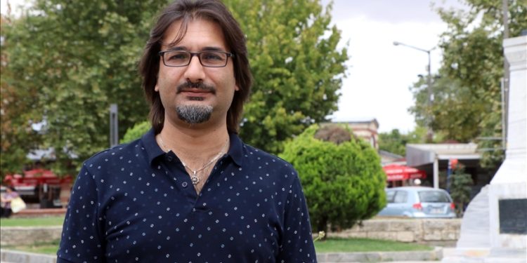 Edirneli gümrükçü kalbinde “hayat sigortam” dediği pille yaşıyor