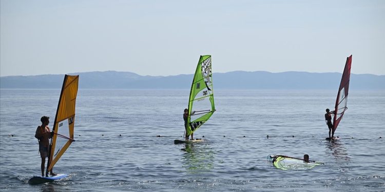 “İnterreg İşbirliği Günü” kapsamında Edirne’de 100 kişiye kano ve yelken eğitimi verildi