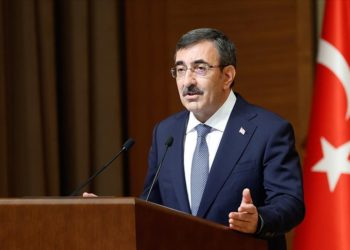 Tek haneli enflasyon rakamlarına orta vadede geri döneceğiz