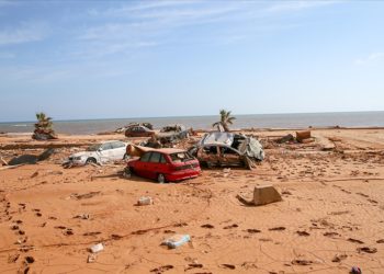 Libya’da selden en çok etkilenen Derne salgın riski altında