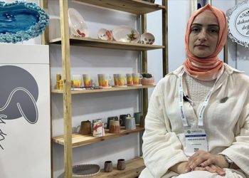Seramik sanatçısı Rabia Rukiye Adalan, gençleri seramikle tanıştırmayı hedefliyor