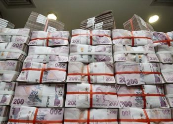 Bankacılık sektörü kredi hacmi geçen hafta 10 trilyon 424,8 milyar lira oldu