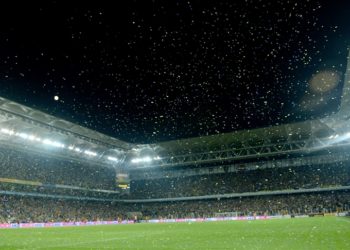 Fenerbahçe Tüzük Tadil Kongresi’nde yönetime, stada “Atatürk” ismi konulması yetkisi verildi