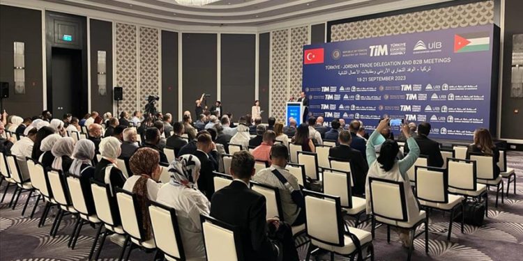 Türkiye-Ürdün İş Forumu’nda ekonomik işbirliğinin güçlendirilmesi görüşülüyor
