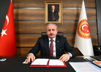 Eski TBMM Başkanı Şentop’tan yeni anayasa için “uzlaşma formülü” önerisi