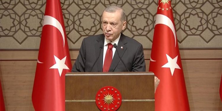 CANLI: Cumhurbaşkanı Erdoğan Orta Vadeli Program'ı açıklıyor