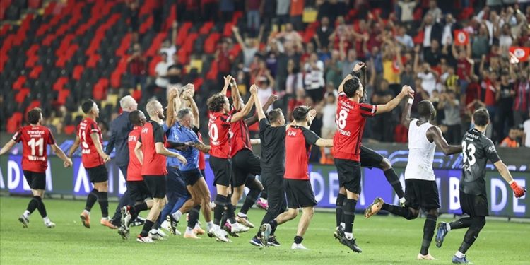 Gaziantep FK, sezonun ilk puanını aldı