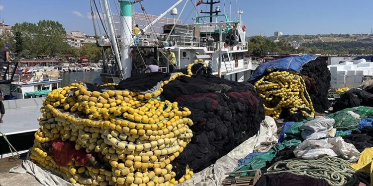 Karadenizli balıkçılar Tekirdağ'da "vira bismillah" diyecek
