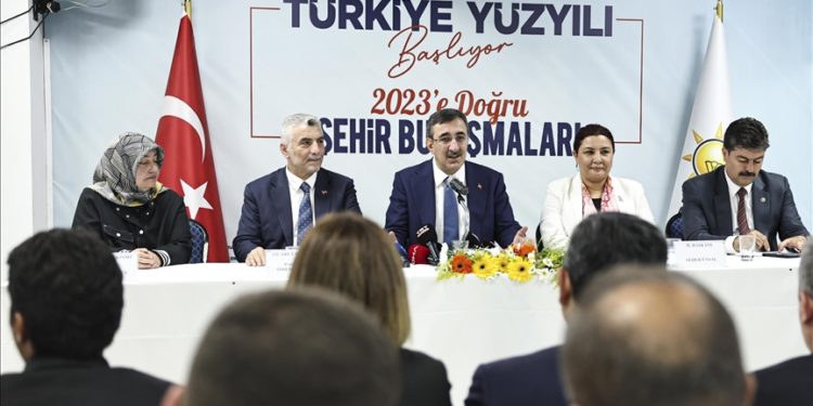 AK Parti döneminde hem masada hem sahada bağımsız Türkiye’yi dosta düşmana gösterdik