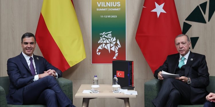 Cumhurbaşkanı Erdoğan, İspanya Başbakanı Sanchez ile telefonda görüştü