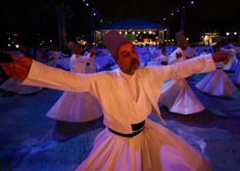 Sultanahmet’te yaklaşık 750 semazen sema gösterisi sundu