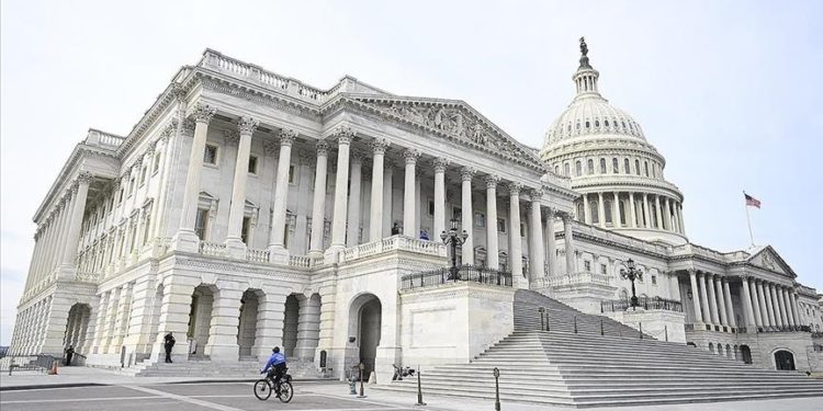 ABD Temsilciler Meclisinden geçici bütçe tasarısına onay