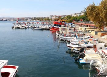 Marmara'da umduğunu bulamayan Tekirdağlı balıkçılar Karadeniz'e ağ atacak