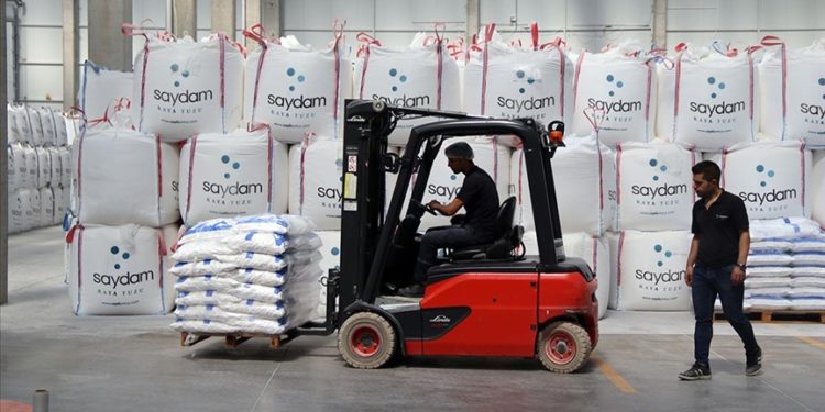 Iğdır’da üretilen rafine tuz Asya ve Avrupa ülkelerine ihraç ediliyor