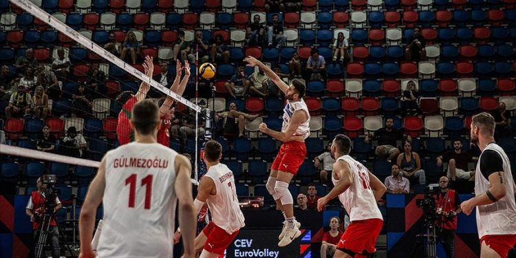 A Milli Erkek Voleybol Takımı, CEV Avrupa Şampiyonası'nda dördüncü maçında Portekiz'e yenildi