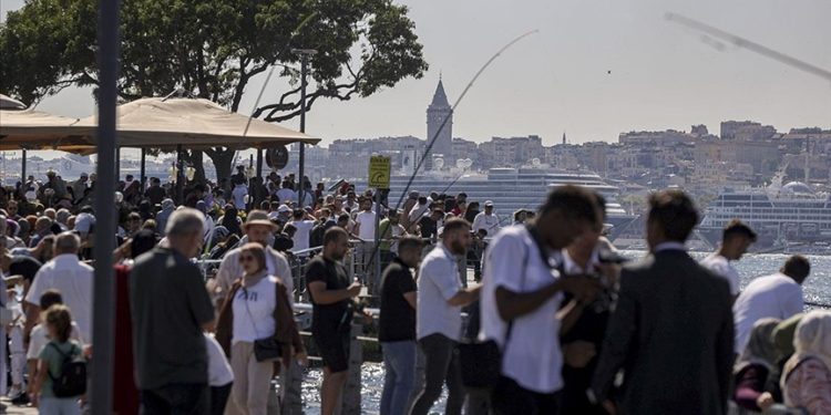 Türkiye 8 ayda 36 milyonu aşkın ziyaretçi ağırladı
