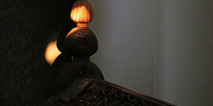 Sabah namazında “Işık hadisesi”ni izlemek için bir araya geldiler