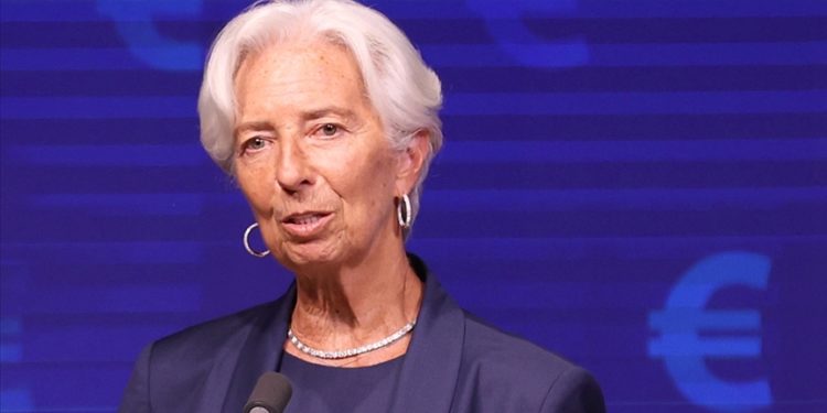 ECB Başkanı Lagarde’dan enflasyon hedefleri için “etkili iletişim kurulmalı” hatırlatması