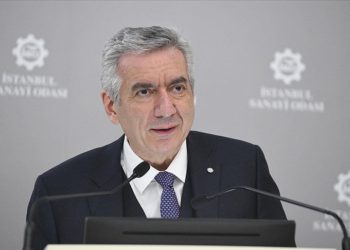 Sanayide yeşil dönüşüm Türkiye için bir fırsatı da beraberinde getiriyor