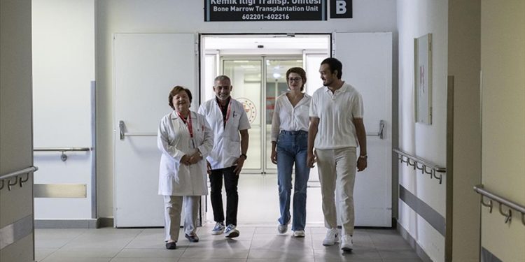Kemik iliği bağışı sayesinde kansere “elveda” dediler