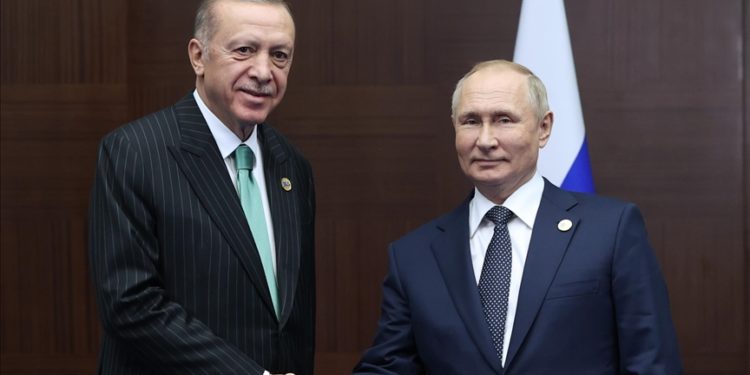 Cumhurbaşkanı Erdoğan'ın Rusya Devlet Başkanı Putin ile görüşmesi başladı
