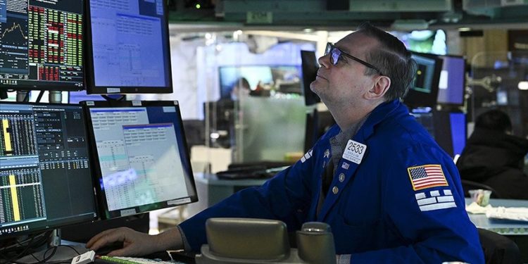 Küresel piyasalar PMI verilerine odaklandı