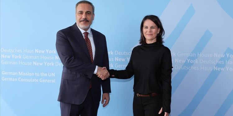 Dışişleri Bakanı Fidan, New York'ta Alman mevkidaşı Baerbock ile görüştü