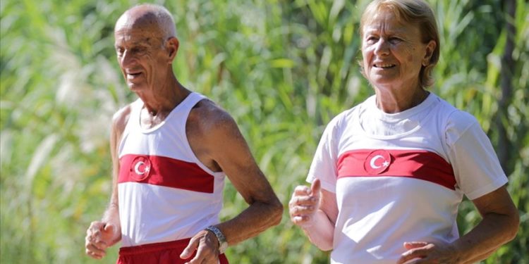 Master milli atlet Şensoy çifti başarılarıyla örnek oluyor