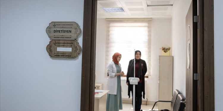 Sağlıklı hayat merkezleri obeziteden kanser taramasına kadar birçok alanda destek sunuyor