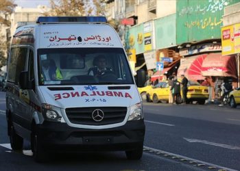 İran'da kum fırtınası nedeniyle 2 bin 107 kişi hastanelere başvurdu