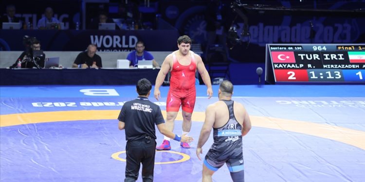 Milli güreşçi Rıza Kayaalp, Dünya Güreş Şampiyonası’nda gümüş madalya kazandı