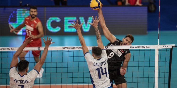 A Milli Erkek Voleybol Takımı, Yunanistan'ı 3-1 yendi