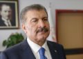 Sağlık Bakanı Koca, Defne Devlet Hastanesinde hekimi darbeden kişinin gözaltına alındığını bildirdi