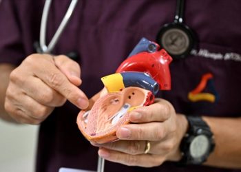 Sağ kalp kapağı yetmezliği yeni uygulanan anjiyo yöntemiyle tedavi edilebiliyor