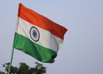 Hindistan, Kanada vatandaşlarına vizeleri askıya aldı