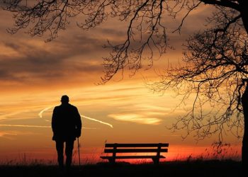 Dünyada 2050’de 6 kişiden 1’i, 65 yaş üstü olacak