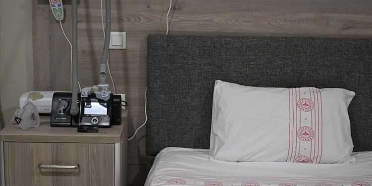 Türkiye’de yaklaşık 4 milyon kişi uykuda solunum bozukluğu yaşıyor