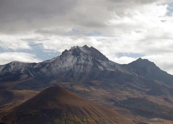 Erciyes Dağı’nda mahsur kalan Polonyalı dağcıyı kurtarmak için çalışma başlatıldı