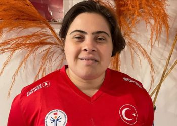 Down sendromlu milli atletler Dilara ile Emirhan, Avrupa’da yeni rekor peşinde