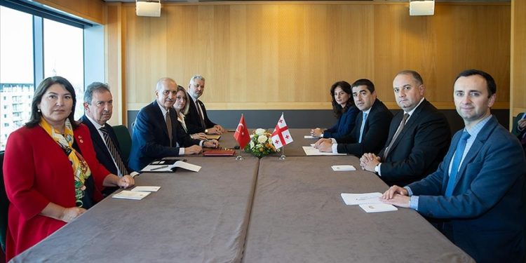 TBMM Başkanı Kurtulmuş, Gürcistan ve Estonyalı mevkidaşlarıyla görüştü