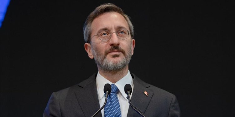 Cumhurbaşkanlığı İletişim Başkanı Altun, Avrupa Şampiyonu olan A Milli Kadın Voleybol Takımı'nı kutladı