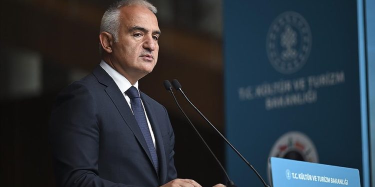 “Sanatın gücü kullanılarak, terör örgütü propagandası yapılmasına karşıyız”