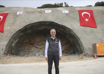 T1 tüneli inşaatıyla, dünyaya Türk müteahhitlik sektörünün ne kadar başarılı olabileceğini gösterdik