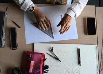 “Uluslararası Geometri ve Sanat Çalıştayı” atölye çalışmalarıyla sona erdi