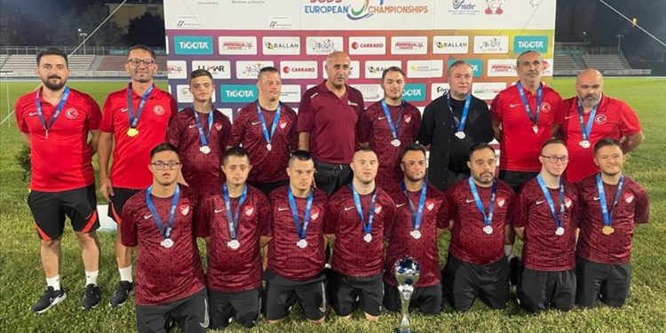 Down Sendromlu Özel Futsal Milli Takımı, üst üste ikinci kez Avrupa'da tarih yazdı