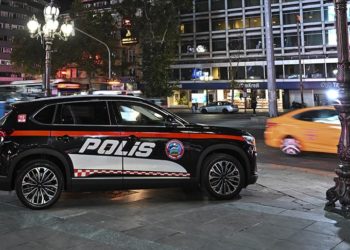 Ankara'da Yunuslar yerli otomobil Togg'la devriye görevine başladı