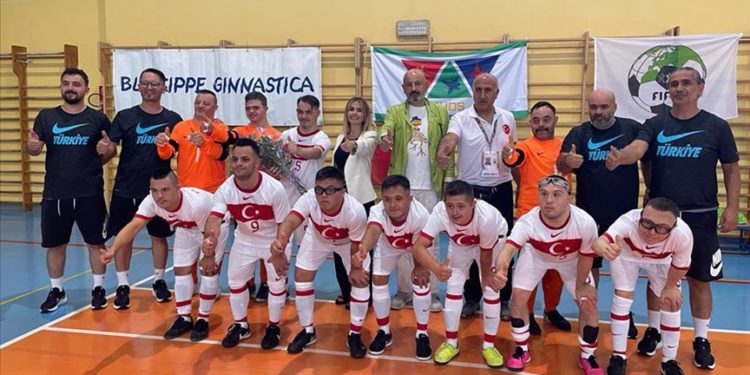 Down Sendromlu Futsal Milli Takımı, Avrupa Şampiyonası’nda İrlanda’yı 5-1 yendi