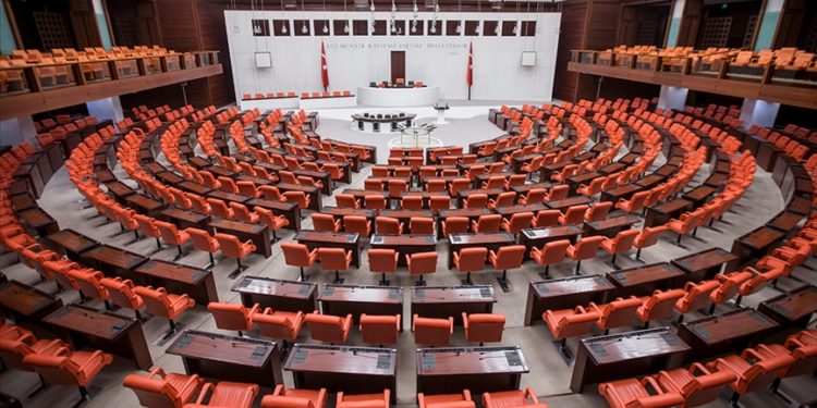 2024 Yılı Merkezi Yönetim Bütçe Kanunu Teklifi, TBMM'ye sunuldu