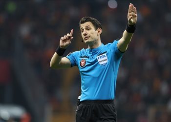 Derbinin hakemi Halil Umut Meler