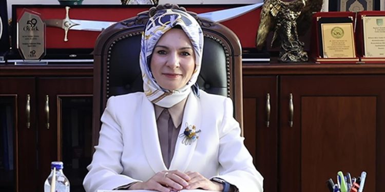 Kadınıyla, genciyle, yaşlısıyla, şehit ve gazi yakınlarıyla 21 yıl önce neredeydik bugün neredeyiz